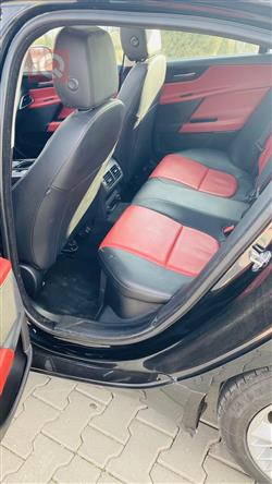 جاگوار XE